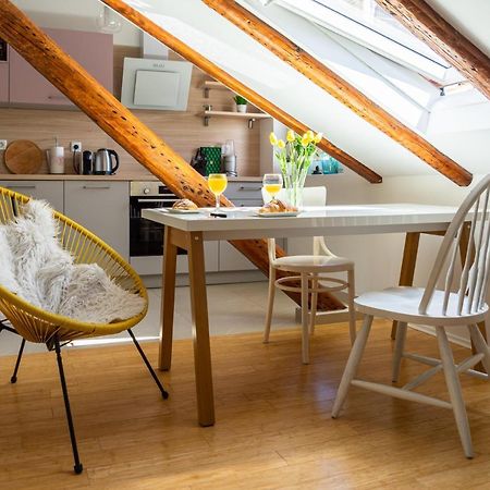 Cool Attic Apartment Marina Сплит Экстерьер фото