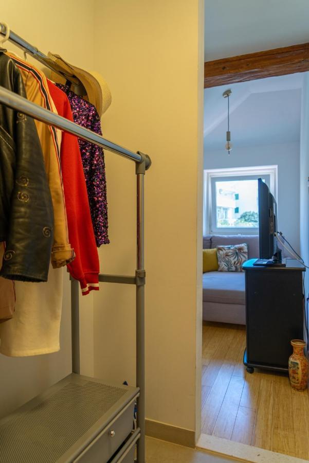 Cool Attic Apartment Marina Сплит Экстерьер фото