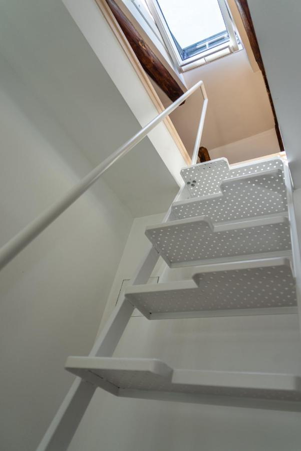Cool Attic Apartment Marina Сплит Экстерьер фото